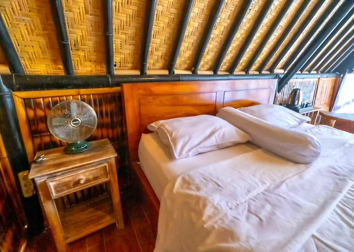 Bamboo Mount Batur And Hot Spring 招待所 金塔马尼