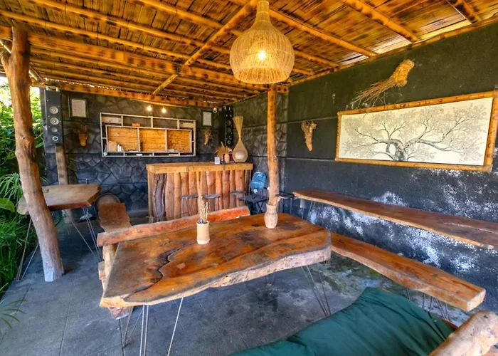 招待所 Bamboo Mount Batur And Hot Spring 3*